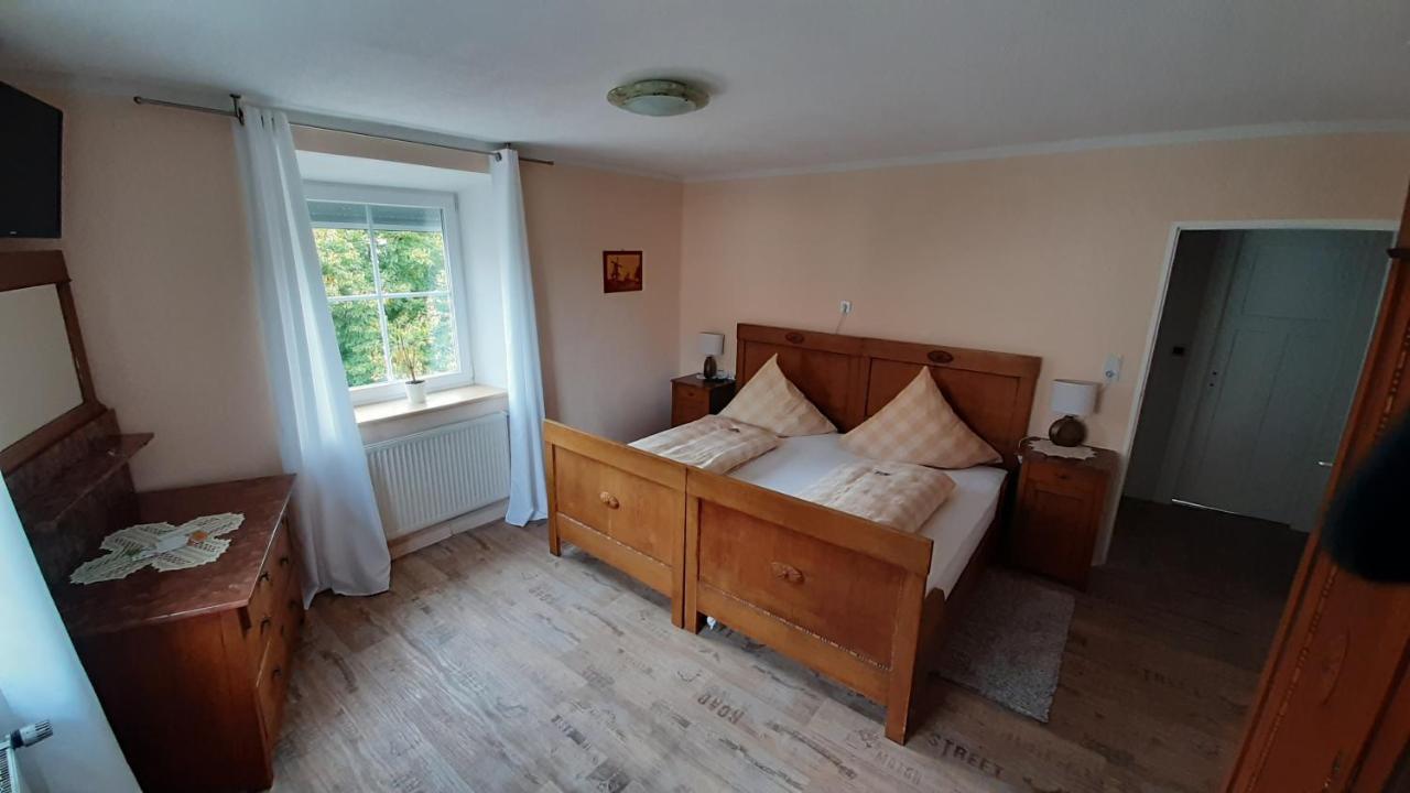 Apartmenthaus "Zum Birnbaum" Rosstal Luaran gambar
