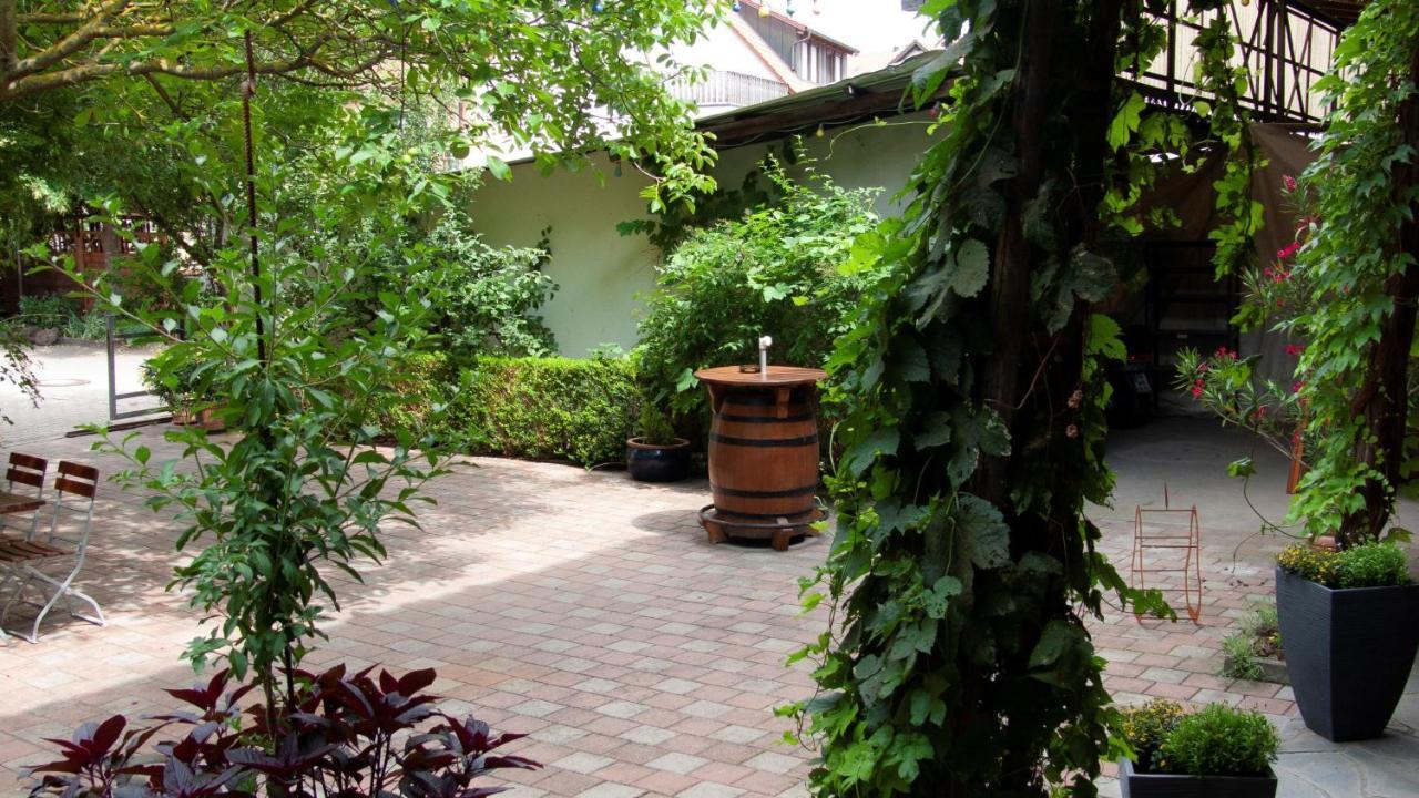 Apartmenthaus "Zum Birnbaum" Rosstal Luaran gambar