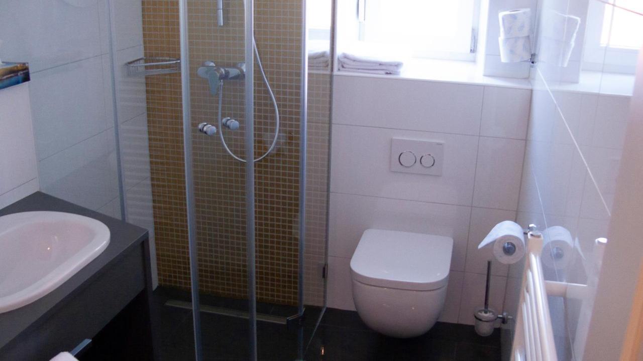 Apartmenthaus "Zum Birnbaum" Rosstal Luaran gambar